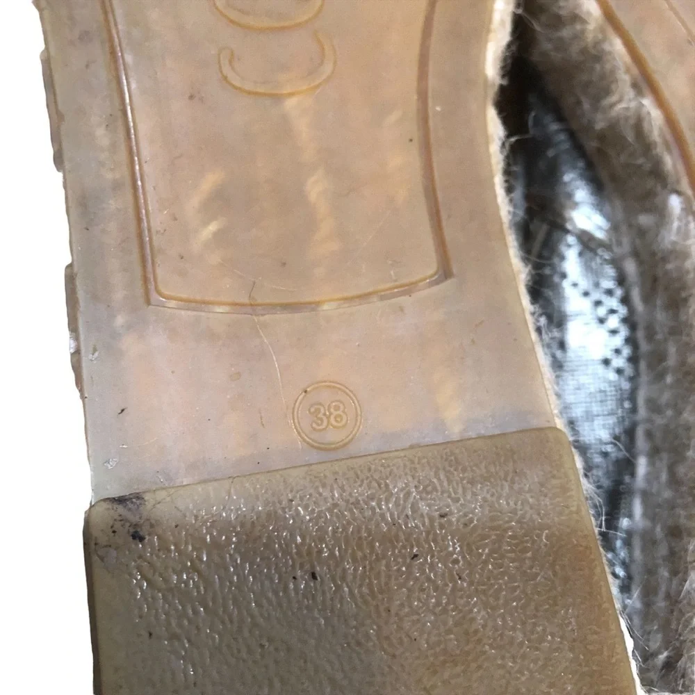 Conchisa Gold Espadrilles size 8‎